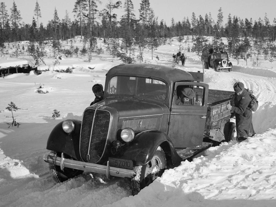  Ford V8 Model 75-79 Truck 1937 года  (фото 1 из 1)